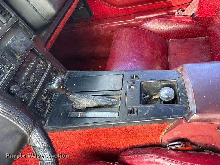 image for item ES8570 1985 Chevrolet Corvette 