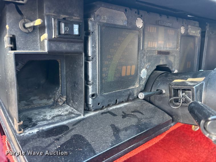 image for item ES8570 1985 Chevrolet Corvette 