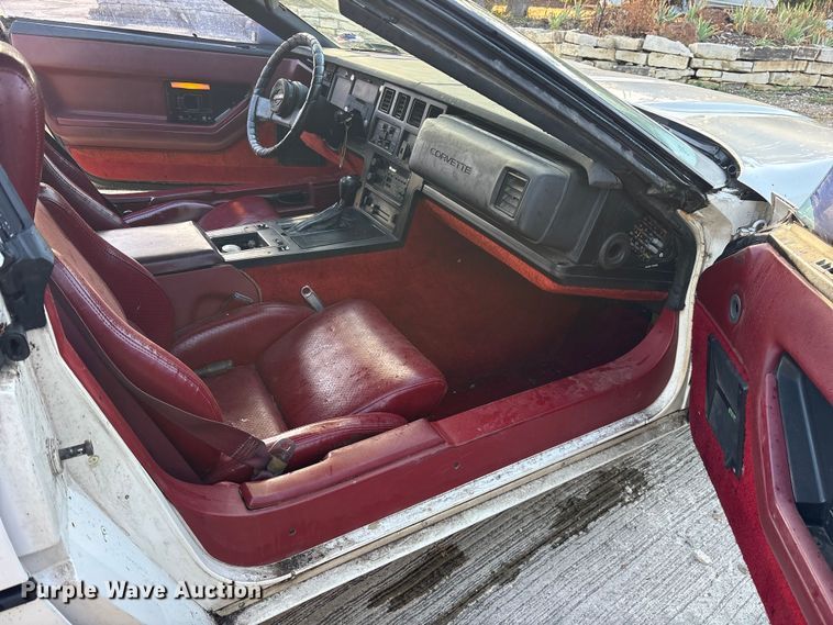 image for item ES8570 1985 Chevrolet Corvette 