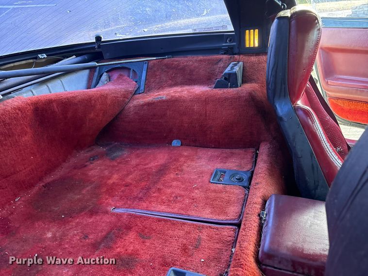 image for item ES8570 1985 Chevrolet Corvette 