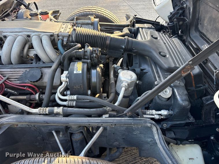 image for item ES8570 1985 Chevrolet Corvette 