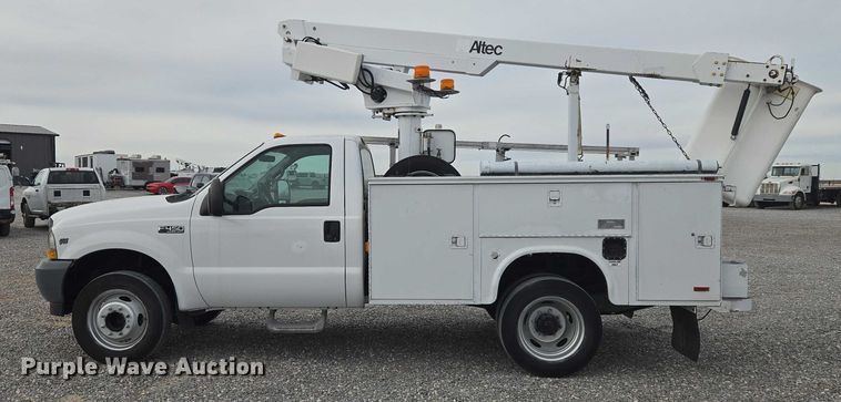 image for item ET1125 2002 Ford F450 Super Duty bucket truck