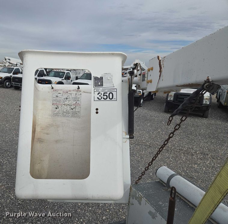 image for item ET1125 2002 Ford F450 Super Duty bucket truck