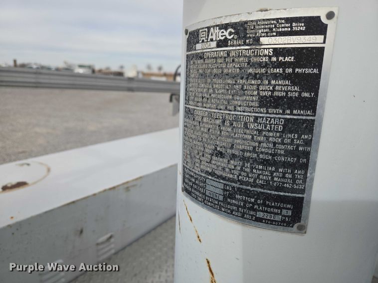 image for item ET1125 2002 Ford F450 Super Duty bucket truck