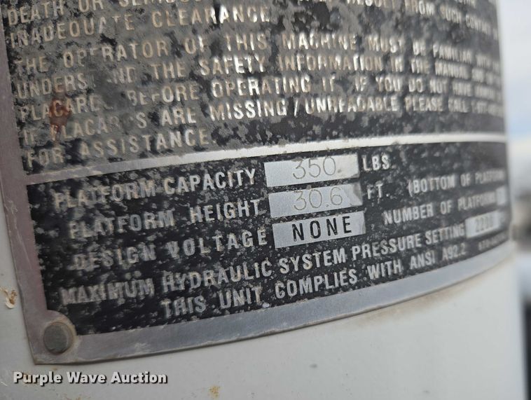 image for item ET1125 2002 Ford F450 Super Duty bucket truck