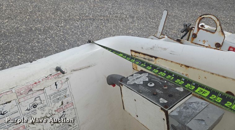 image for item ET1125 2002 Ford F450 Super Duty bucket truck