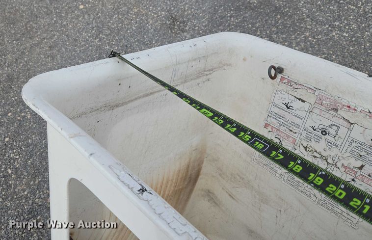 image for item ET1125 2002 Ford F450 Super Duty bucket truck