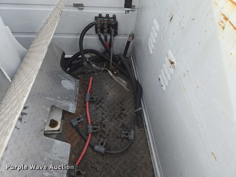 image for item ET1125 2002 Ford F450 Super Duty bucket truck