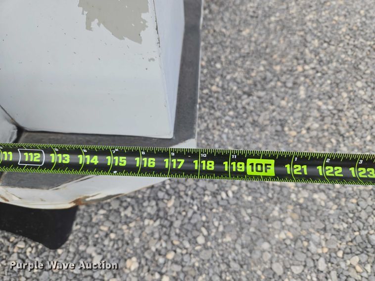 image for item ET1125 2002 Ford F450 Super Duty bucket truck