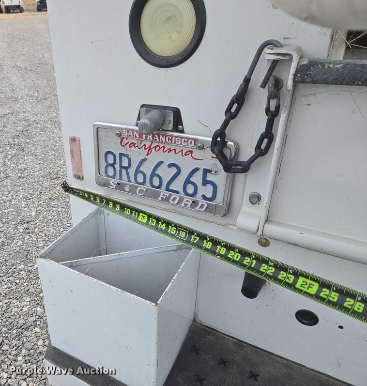 image for item ET1125 2002 Ford F450 Super Duty bucket truck