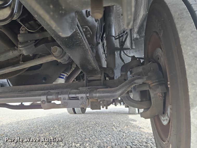 image for item ET1125 2002 Ford F450 Super Duty bucket truck