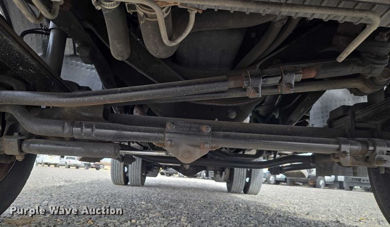 image for item ET1125 2002 Ford F450 Super Duty bucket truck