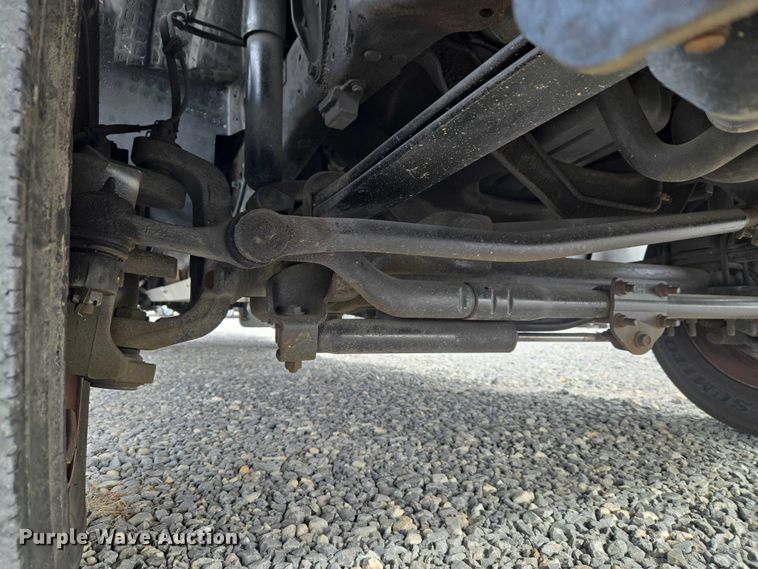 image for item ET1125 2002 Ford F450 Super Duty bucket truck