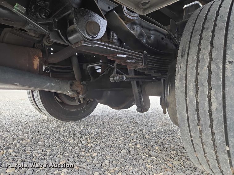 image for item ET1125 2002 Ford F450 Super Duty bucket truck