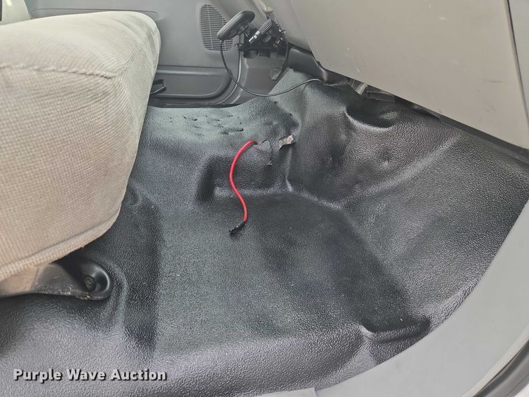 image for item ET1125 2002 Ford F450 Super Duty bucket truck