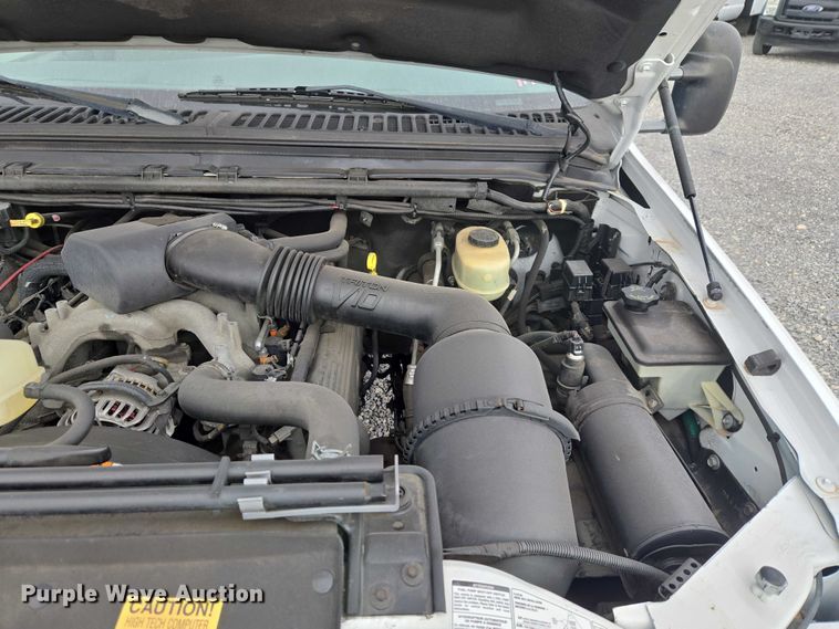 image for item ET1125 2002 Ford F450 Super Duty bucket truck