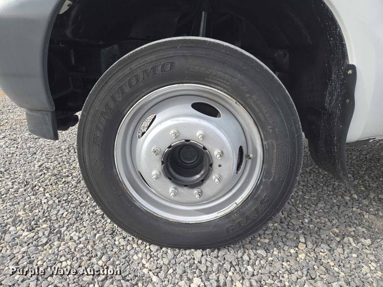 image for item ET1125 2002 Ford F450 Super Duty bucket truck