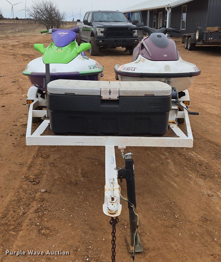 image for item ET1172 2000 YAMA GP760Y (2) personal watercrafts