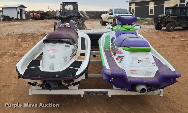 image for item ET1172 2000 YAMA GP760Y (2) personal watercrafts