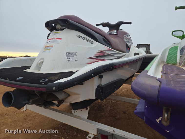 image for item ET1172 2000 YAMA GP760Y (2) personal watercrafts