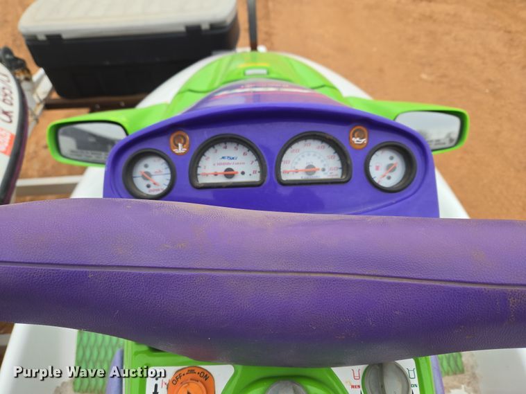 image for item ET1172 2000 YAMA GP760Y (2) personal watercrafts