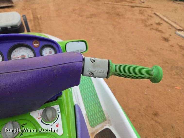 image for item ET1172 2000 YAMA GP760Y (2) personal watercrafts