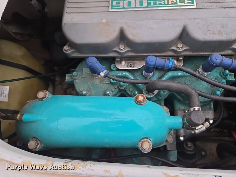 image for item ET1172 2000 YAMA GP760Y (2) personal watercrafts