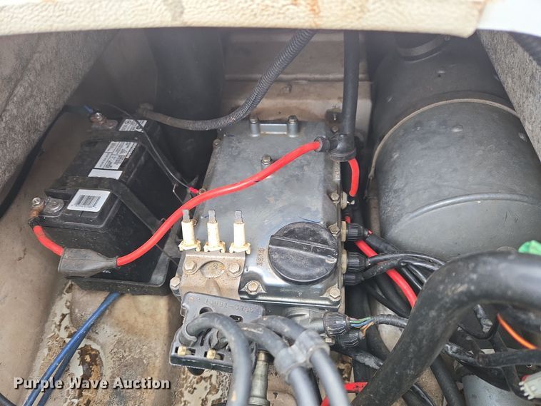 image for item ET1172 2000 YAMA GP760Y (2) personal watercrafts