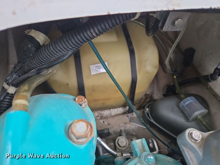 image for item ET1172 2000 YAMA GP760Y (2) personal watercrafts