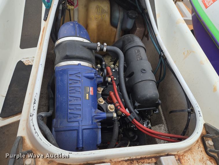 image for item ET1172 2000 YAMA GP760Y (2) personal watercrafts