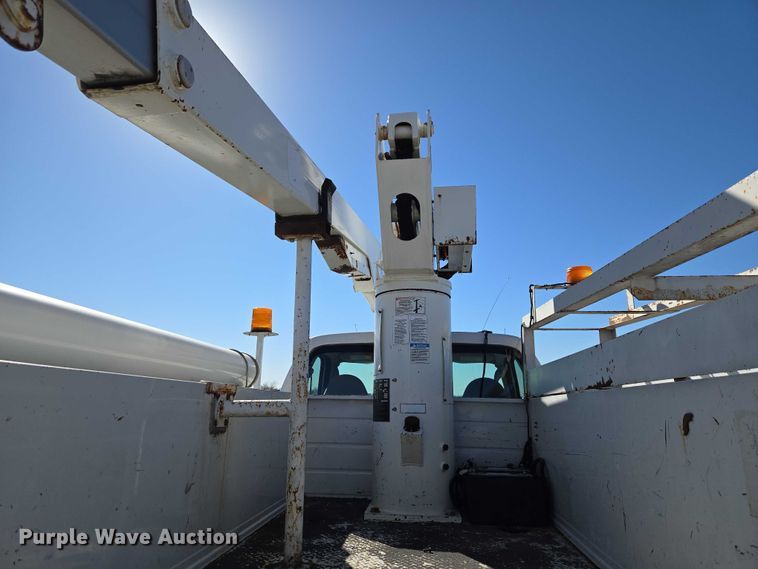 image for item ET1265 2008 Ford F450 bucket truck