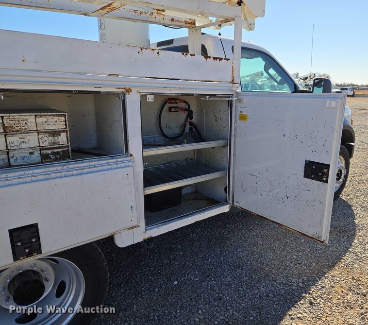 image for item ET1265 2008 Ford F450 bucket truck
