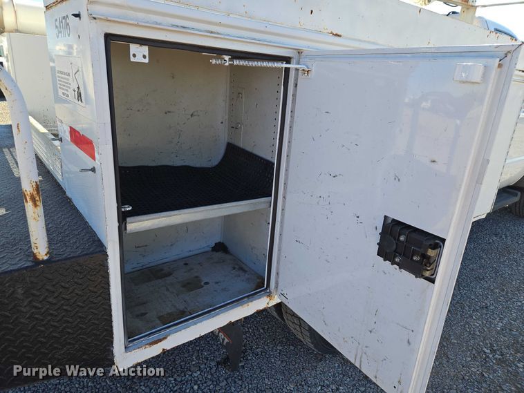 image for item ET1265 2008 Ford F450 bucket truck