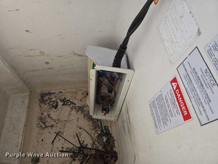 image for item ET1265 2008 Ford F450 bucket truck