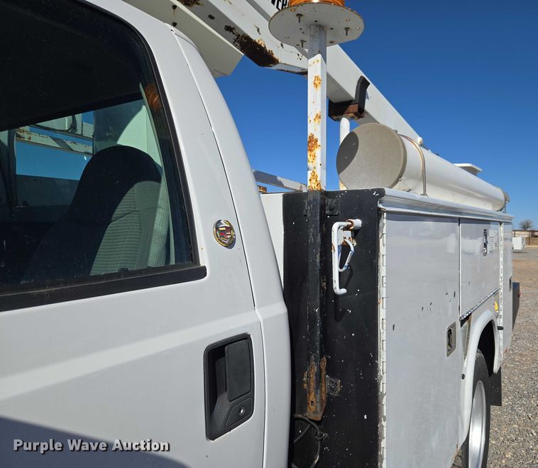 image for item ET1265 2008 Ford F450 bucket truck