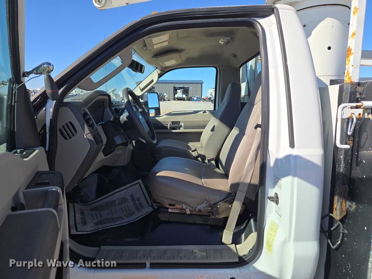 image for item ET1265 2008 Ford F450 bucket truck