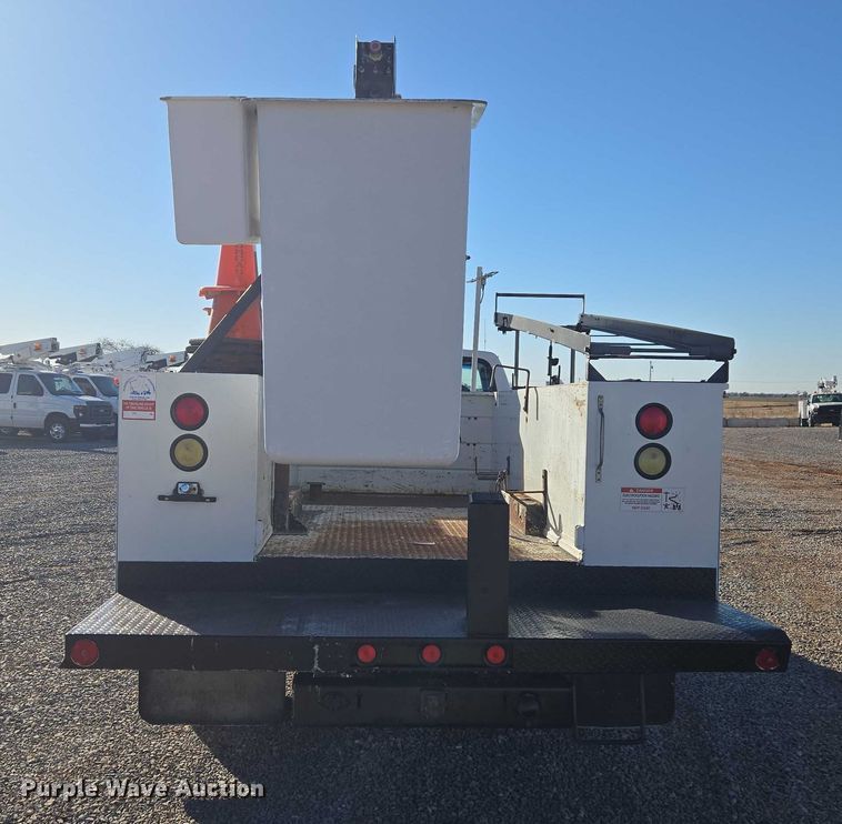 image for item ET1266 1997 Ford F350 bucket truck