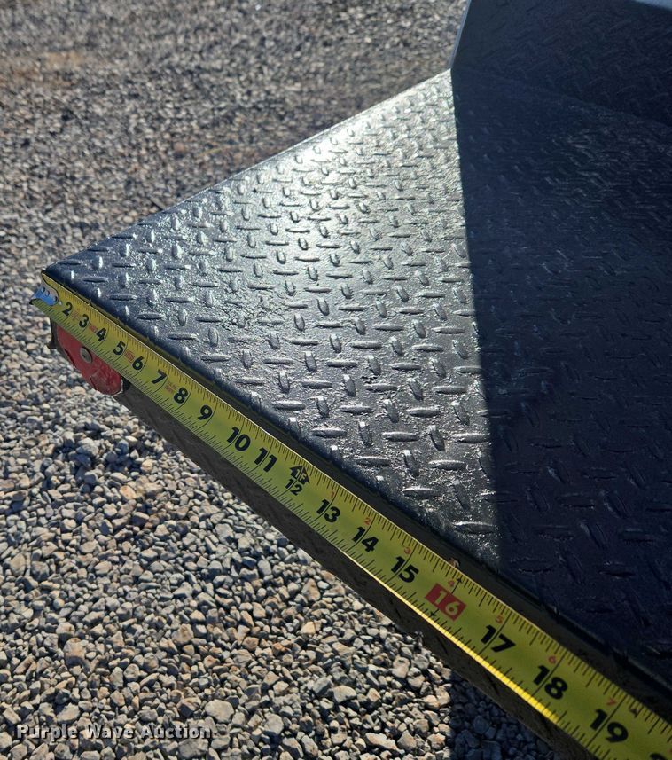 image for item ET1266 1997 Ford F350 bucket truck