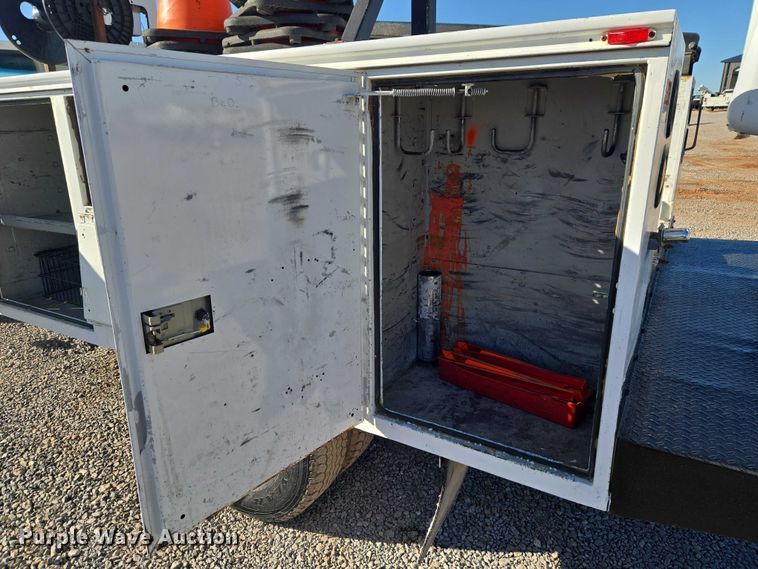 image for item ET1266 1997 Ford F350 bucket truck