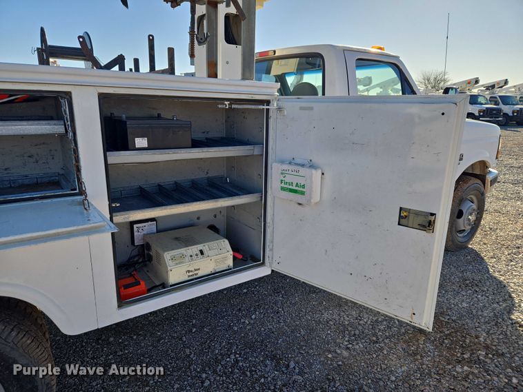 image for item ET1266 1997 Ford F350 bucket truck
