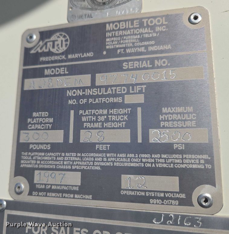 image for item ET1266 1997 Ford F350 bucket truck