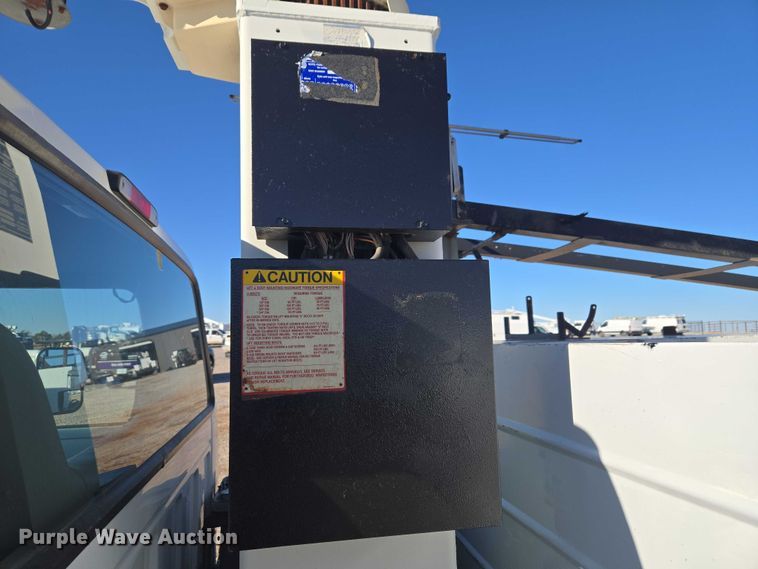 image for item ET1266 1997 Ford F350 bucket truck