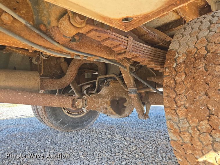 image for item ET1266 1997 Ford F350 bucket truck