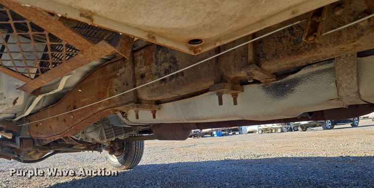 image for item ET1266 1997 Ford F350 bucket truck