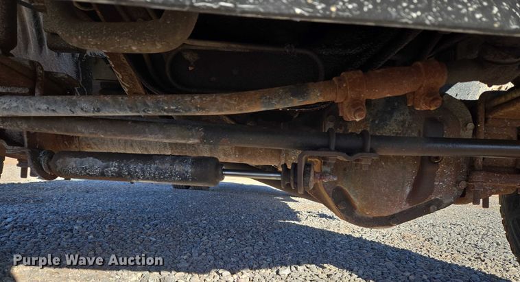 image for item ET1266 1997 Ford F350 bucket truck