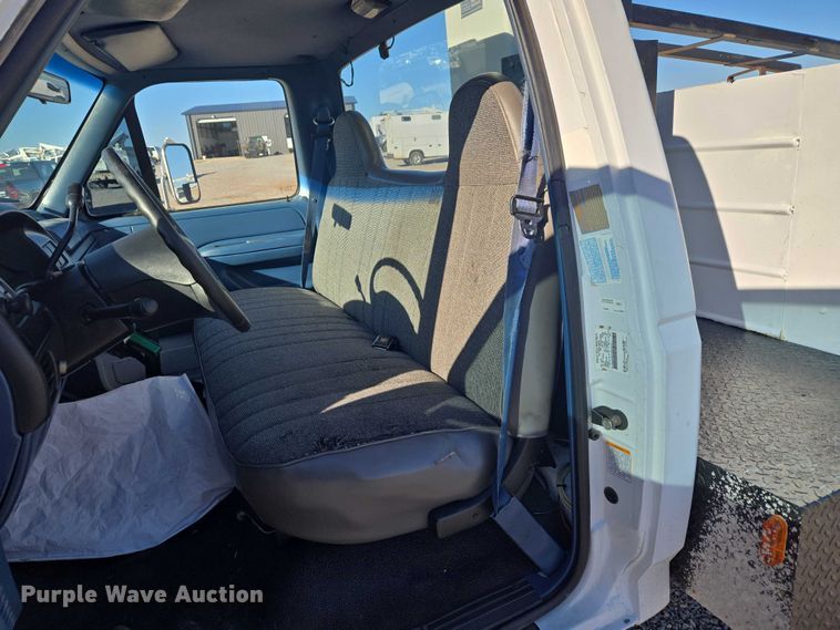 image for item ET1266 1997 Ford F350 bucket truck