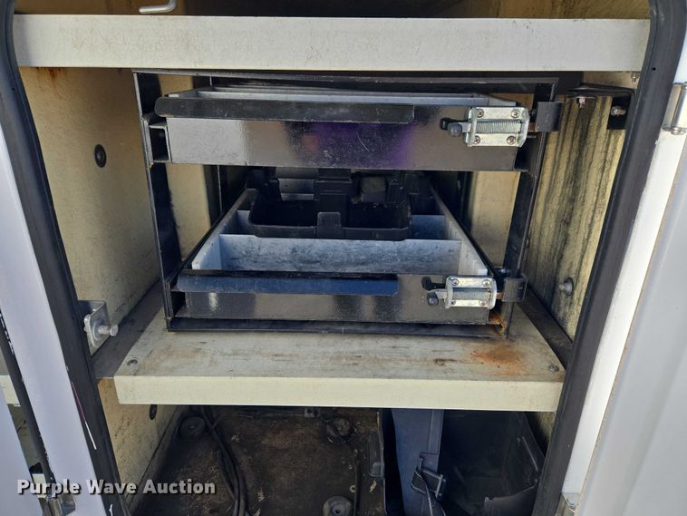 image for item ET1267 2008 Ford F450 bucket truck