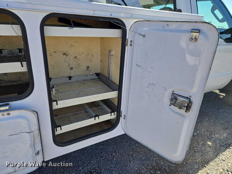 image for item ET1267 2008 Ford F450 bucket truck