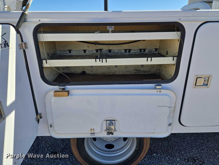 image for item ET1267 2008 Ford F450 bucket truck