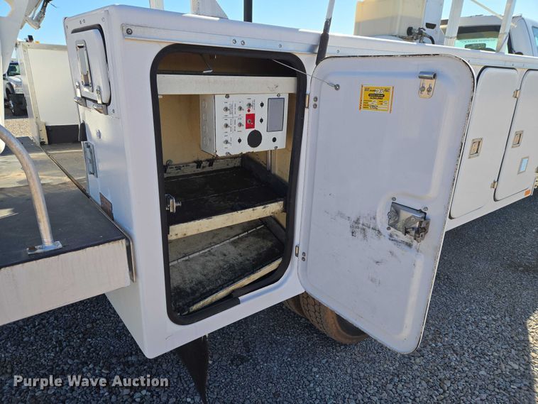 image for item ET1267 2008 Ford F450 bucket truck